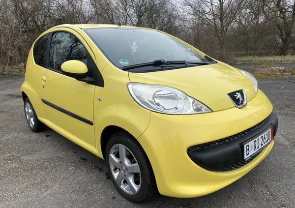 kujawsko-pomorskie Peugeot 107 cena 6999 przebieg: 199900, rok produkcji 2006 z Bydgoszcz